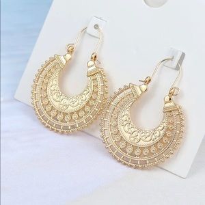 NWOT Bohemian earrings